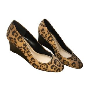 Kelly & Katie Laurene Wedge Pump